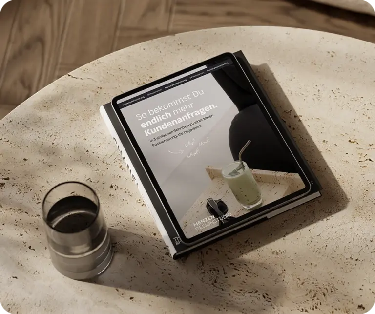 Kostenfreie pdf für das Gewinnen von neuen Kunden auf Tablet